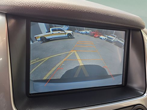 Used 2015 Chevrolet Tahoe LT RWD image 19