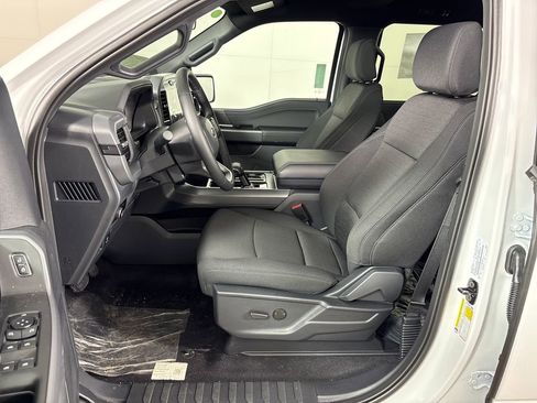 New 2026 Ford F150 XLT w/ XLT Black Appearance Package RWD image 51