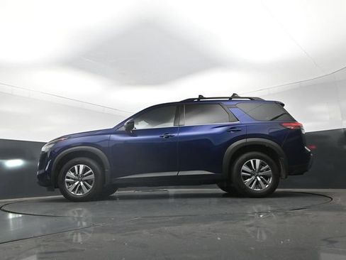 Used 2026 Nissan Pathfinder SL FWD image 25