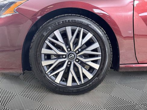 Used 2023 Nissan Altima 2.5 SV FWD image 28