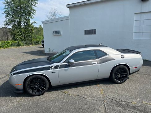 Used 2022 Dodge Challenger R/T Scat Pack w/ T/A Package image 10
