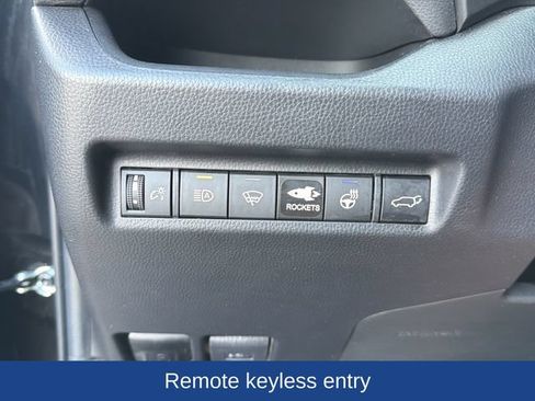 Used 2022 Toyota RAV4 XLE w/ Convenience Package AWD/4WD image 13