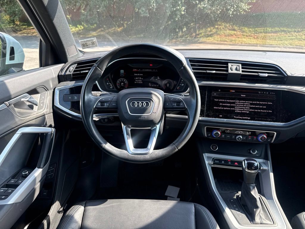 Used 2023 Audi Q3 2.0T Premium Plus w/ Premium Plus Package AWD/4WD image 17