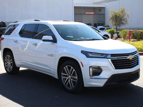 Used 2023 Chevrolet Traverse High Country AWD/4WD image 11