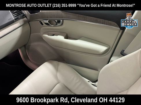 Used 2023 Volvo XC90 B6 Core image 39