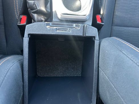 Used 2019 Toyota Tacoma SR5 AWD/4WD image 7
