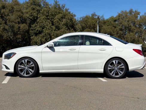 Used 2016 Mercedes-Benz CLA 250 image 7