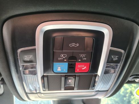 Certified 2025 RAM 1500 Big Horn AWD/4WD image 35
