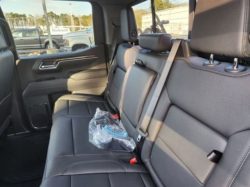 New 2026 Chevrolet Silverado 1500 LT Trail Boss w/ LT Trail Boss Premium Package image 12