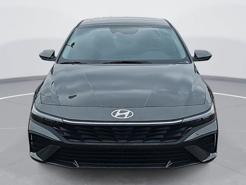 New 2026 Hyundai Elantra Hybrid FWD image 2