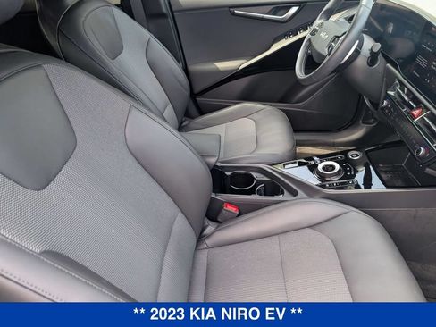 Used 2023 Kia Niro Wind w/ Wind Preserve Package FWD image 31