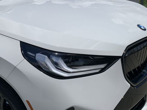 Used 2025 BMW X3 xDrive30i w/ Premium Package image 11