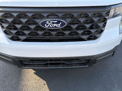 New 2026 Ford Maverick XL w/ Equipment Group 101A AWD/4WD image 12