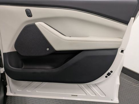 Used 2022 Ford Mustang Mach-E Premium w/ Ice White Appearance Package image 27