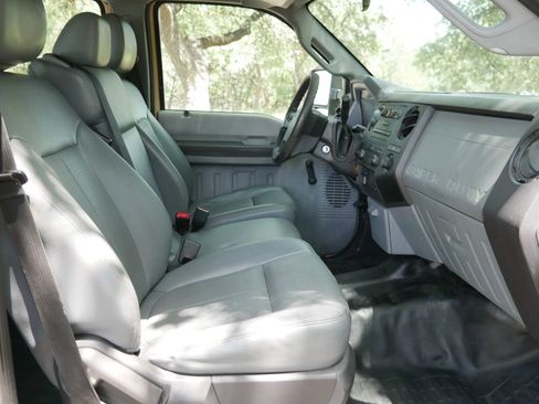 Used 2015 Ford F350 XL RWD image 16