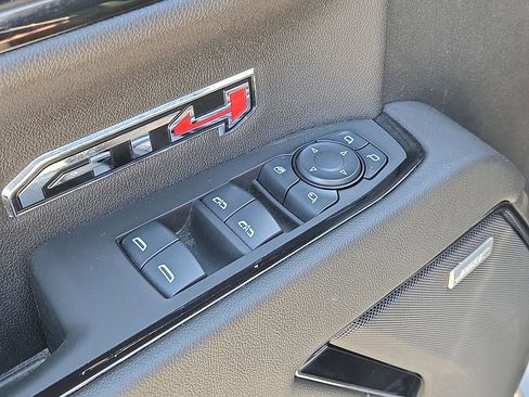 Used 2024 GMC Sierra 1500 AT4 w/ Technology Package AWD/4WD image 22