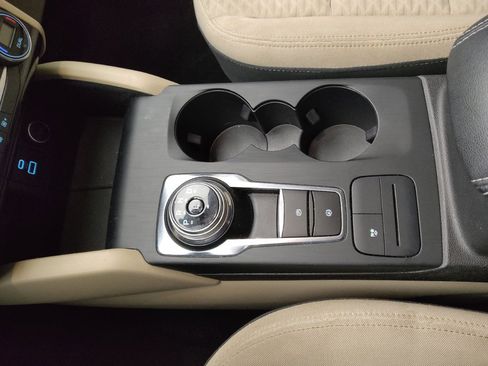 Used 2021 Ford Escape SE image 26