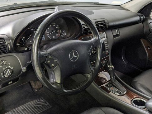 Used 2005 Mercedes-Benz C 320 4MATIC Sedan image 20