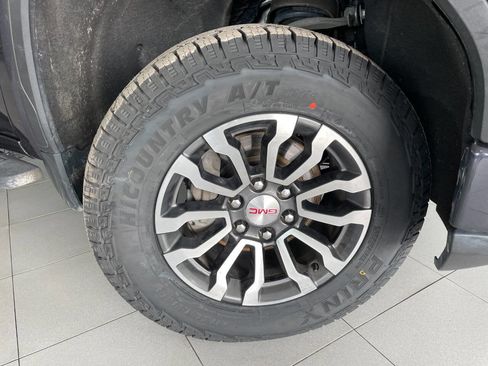 Used 2022 GMC Sierra 1500 AT4 w/ AT4 Premium Package image 10