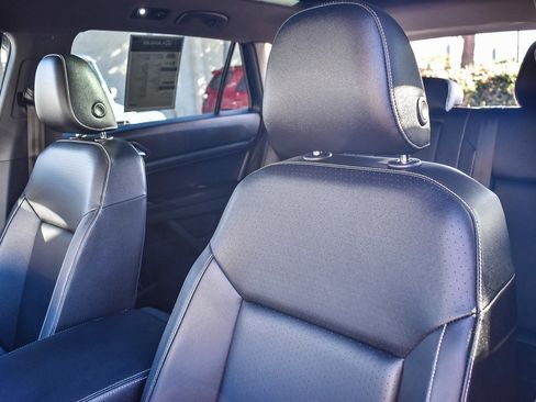 Used 2020 Volkswagen Atlas Cross Sport SEL image 26