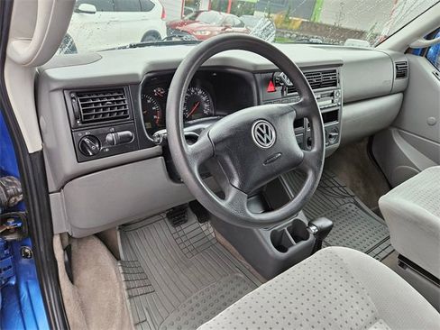 Used 2001 Volkswagen Eurovan MV image 16