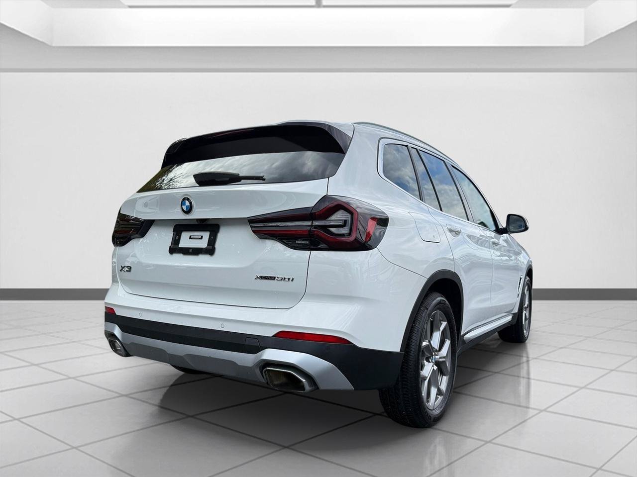 Used 2023 BMW X3 xDrive30i w/ Convenience Package AWD/4WD image 5