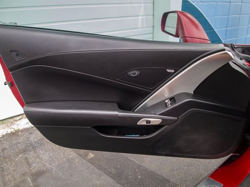 Used 2014 Chevrolet Corvette Stingray Coupe RWD image 11