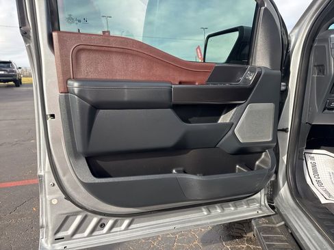 Used 2021 Ford F150 Lariat w/ Equipment Group 502A High image 11