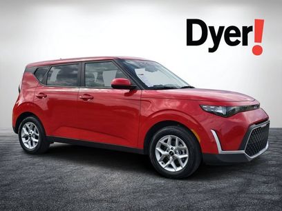 Certified 2025 Kia Soul S