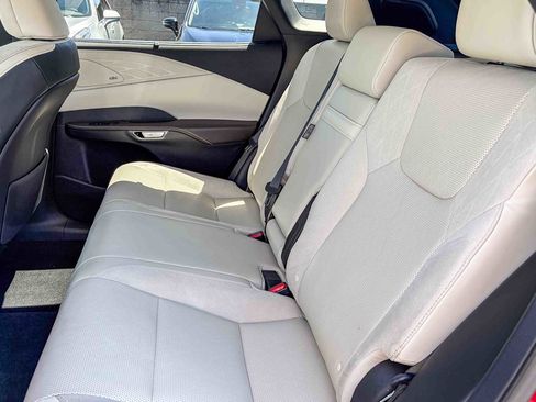 Certified 2023 Lexus RX 350 FWD w/ Accessory Package (K3) image 17