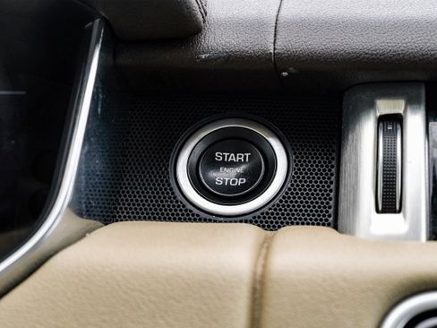 Used 2019 Land Rover Range Rover image 20