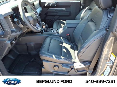 New 2026 Ford Bronco Badlands image 9