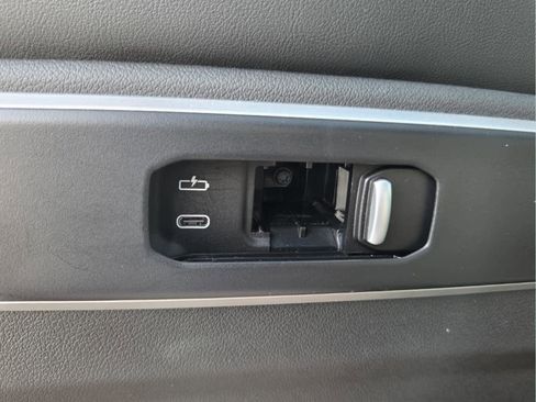 Certified 2025 BMW X5 xDrive40i AWD/4WD image 13