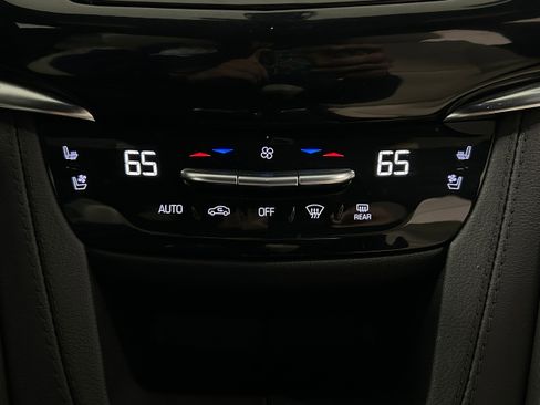 Used 2024 Cadillac XT6 Sport w/ Technology Package AWD/4WD image 10