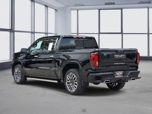 Used 2024 GMC Sierra 1500 Denali Ultimate AWD/4WD image 4