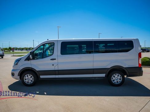 Used 2023 Ford Transit 350 XLT RWD image 4