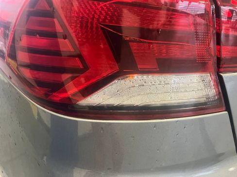 Used 2019 Hyundai Elantra SE FWD image 7