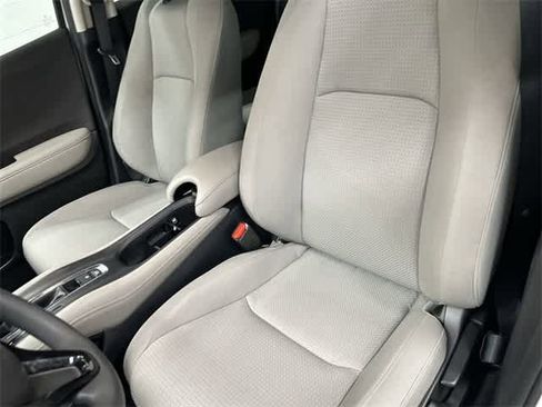 Used 2022 Honda HR-V EX image 10