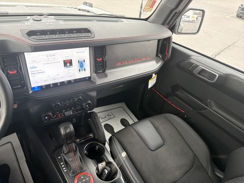 New 2025 Ford Bronco Raptor image 23