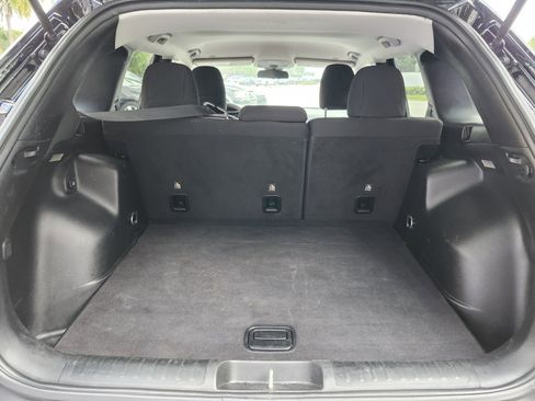 Used 2019 Jeep Cherokee Latitude w/ Popular Appearance Group image 7