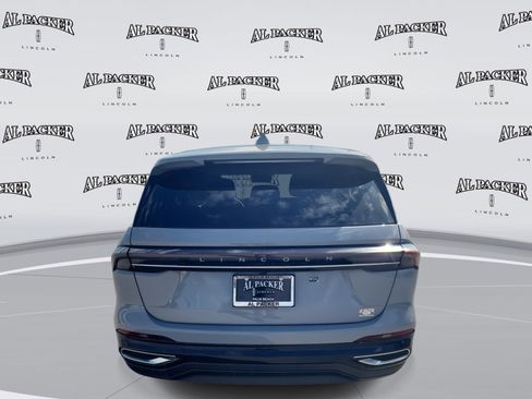 New 2026 Lincoln Nautilus Premier image 4