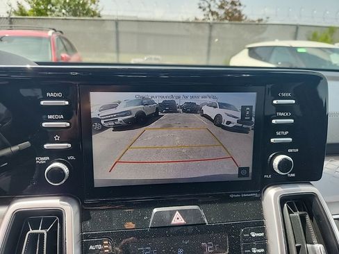 Used 2021 Kia Sorento S FWD image 10