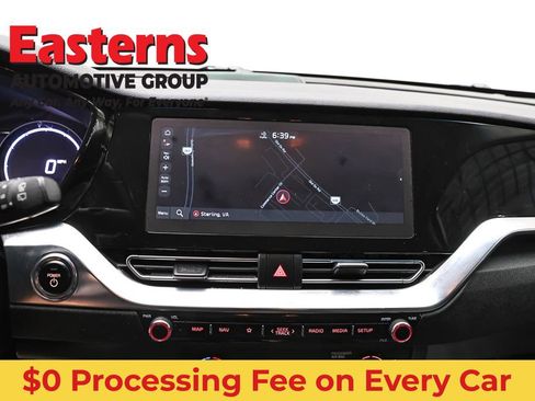 Used 2022 Kia Niro EX FWD image 12