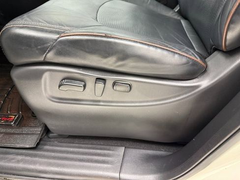 Used 2019 Nissan Armada Platinum w/ Captain's Chairs Package image 29