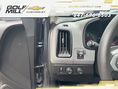Used 2019 Chevrolet Colorado W/T w/ WT Convenience Package AWD/4WD image 15