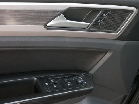 Used 2021 Volkswagen Atlas SEL image 19