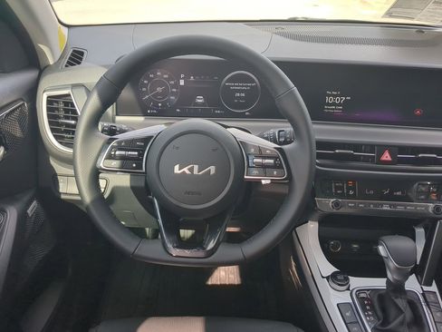 New 2026 Kia Seltos SX image 14