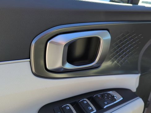 New 2026 Kia Sorento S FWD image 18