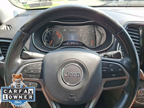 Used 2020 Jeep Cherokee Limited AWD/4WD image 18