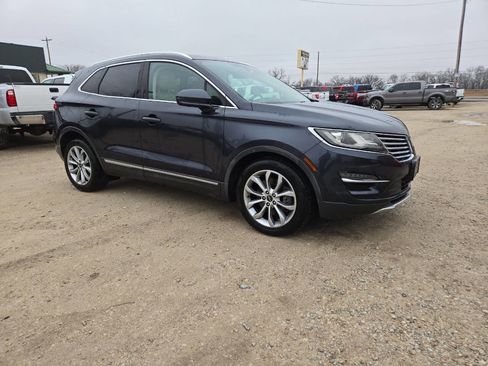 Used 2015 Lincoln MKC FWD image 1